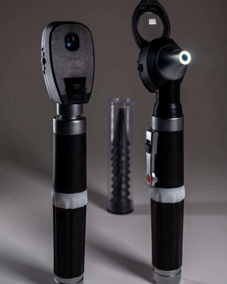 Kit de Diagnóstico Otoscopio y Oftalmoscopio de Fibra Óptica LED – Profesional