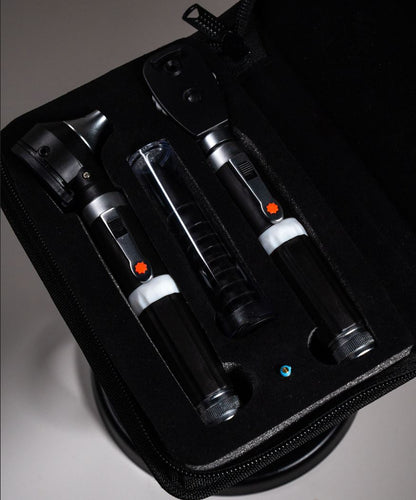 Kit de Diagnóstico Otoscopio y Oftalmoscopio de Fibra Óptica LED – Profesional